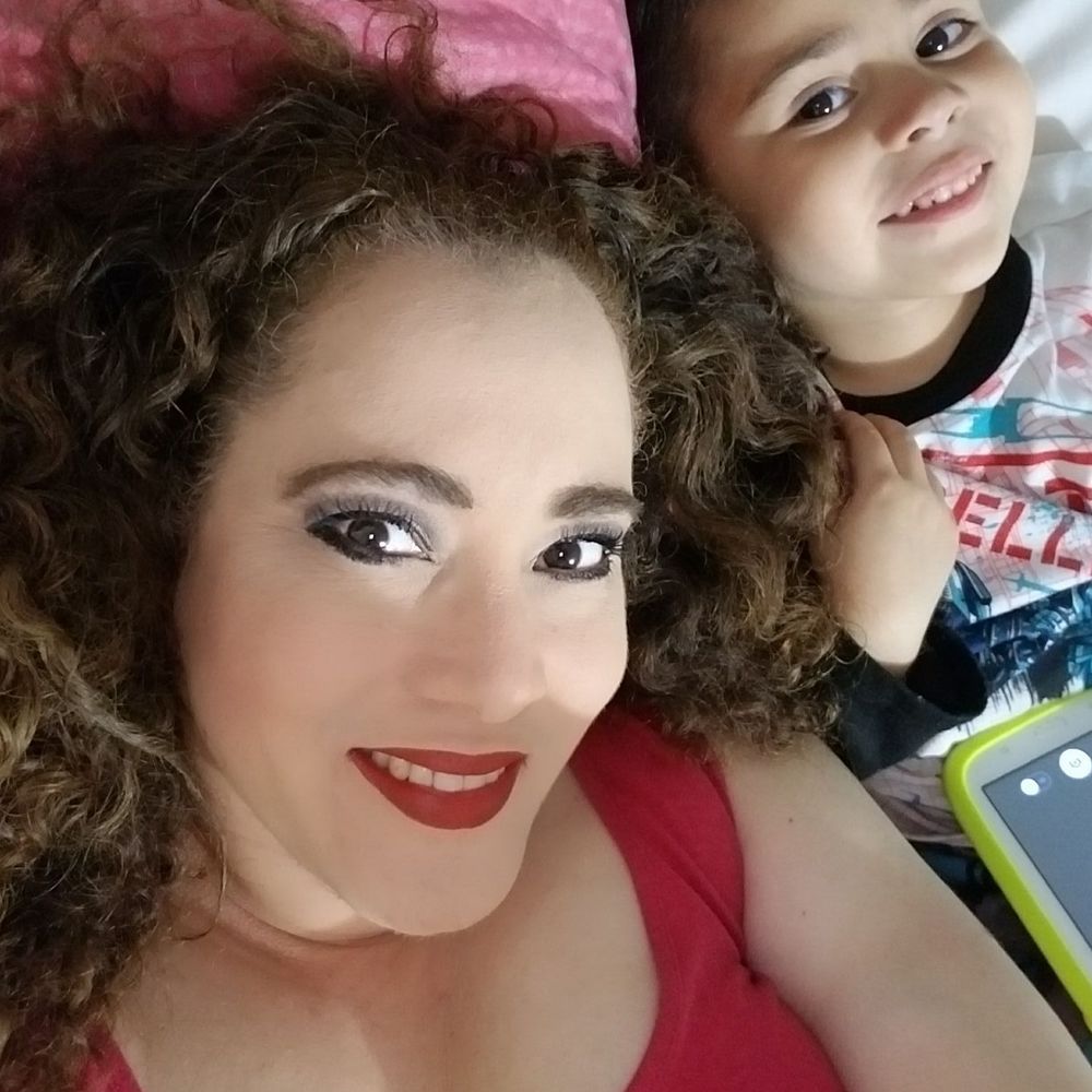 Meet your Posher, Iris